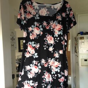 Black floral t-shirt dress